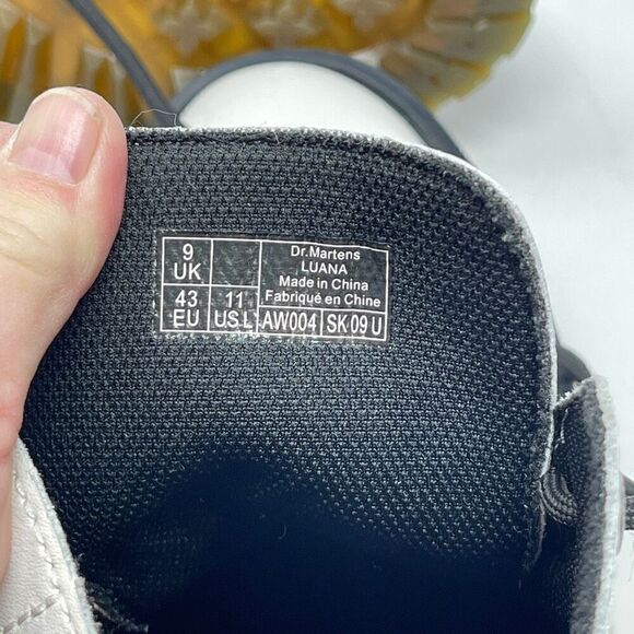 Doc Martens White Smooth Combat Leather Lace Up Ankle Boots Size 11 - Picture 5 of 7